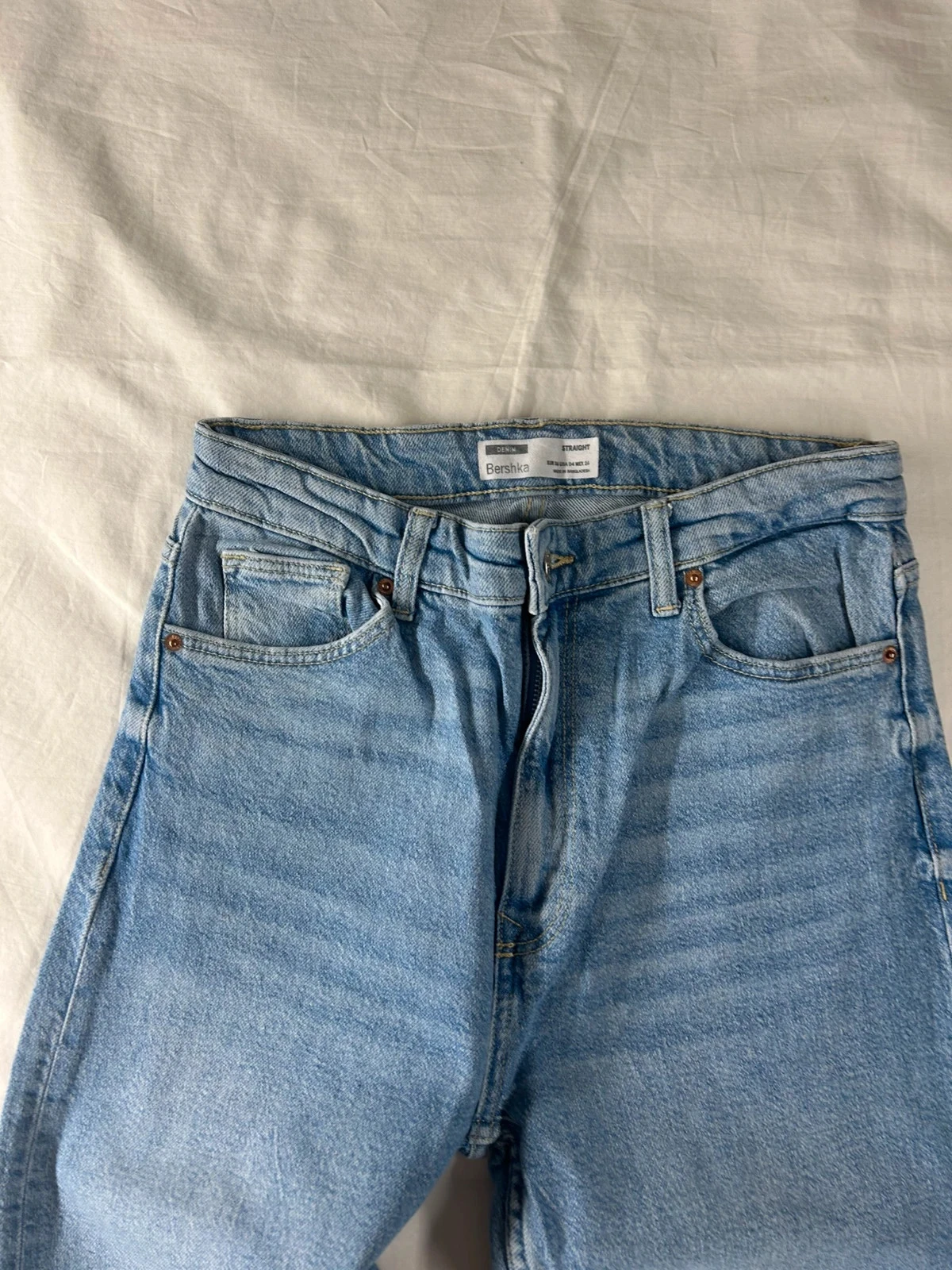 Lichtblauwe wijd uitlopende Bershka-jeans maat 36 – photo 3